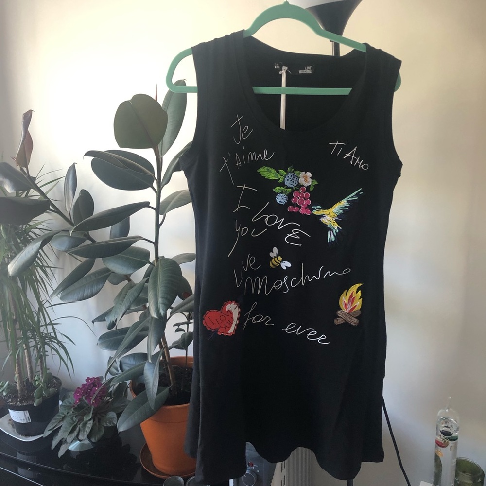 New moschino dress